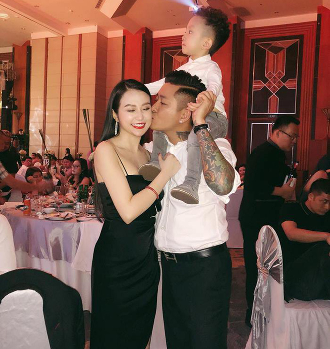 5 co vo vua xinh dep vua gioi giang cua sao Viet