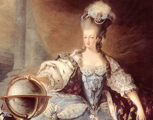 Marie Antoinette là hoàng hậu Pháp cuối cùng của triều đại quân chủ cuối cùng trước giai đoạn cách mạng dân chủ Pháp. Bà được người đời nhớ đến với lối sống xa hoa, tiêu xài hoang phí.