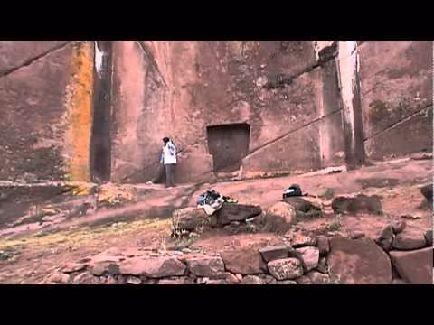 Vào thời xưa, những người anh hùng đi qua "Cổng thần" sẽ bước vào vùng đất linh thiêng của các vị thần.