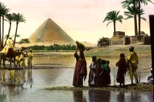 Truyền thống này được thực hiện hàng năm để đảm bảo nước sông Nile luôn dồi dào cho mùa màng bội thu.