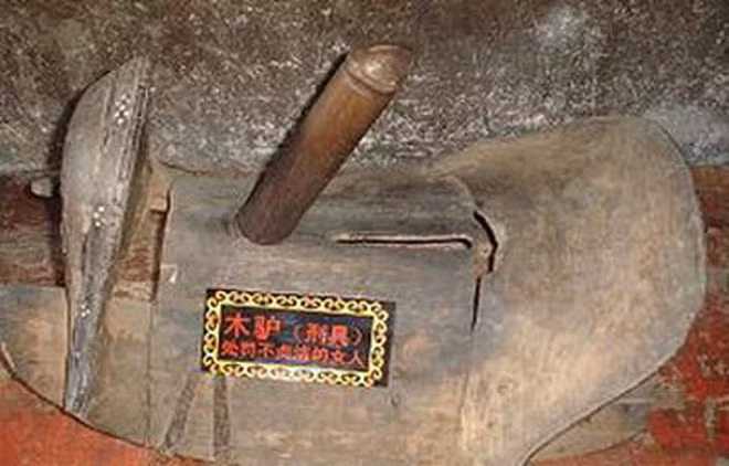 Trung Quốc thời cổ đại có quan niệm hà khắc về trinh tiết, sự chung thủy của người vợ.