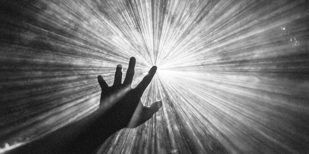 Ví dụ như một người Mỹ tiết lộ rằng họ đã gặp Chúa Jesus khi "hồn lìa khỏi xác".