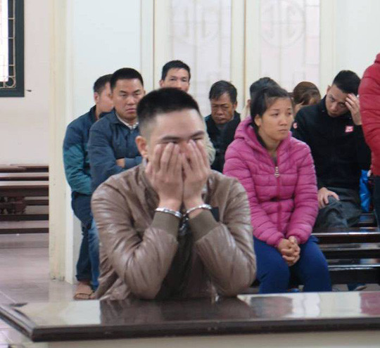 Cay cu vi bi ru re dung ma tuy, dung dao truy sat ban noi kho