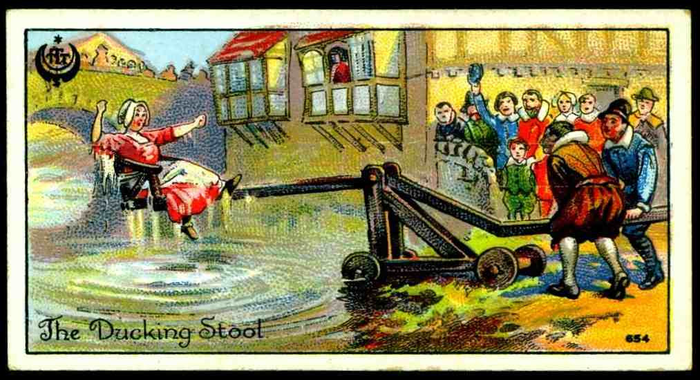 Trong một số trường hợp, người ta còn mang người bị trừng phạt ngồi trên ghế đi diễu khắp phố.