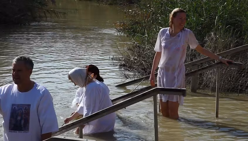 Nhiều tín đồ Thiên chúa giáo cho hay khu vực Qaser al-Yahud là nơi vô cùng đặc biệt và có ý nghĩa quan trọng đối với họ.