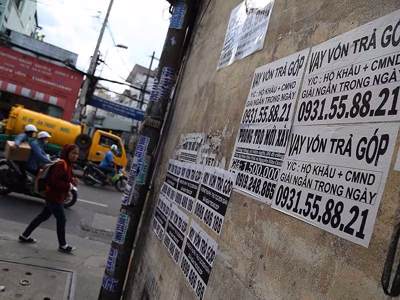 Ngan hang ra tay chan tin dung den the nao?