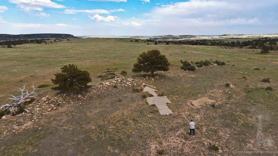 Ngày nay, nhiều người bị cuốn hút bởi những mũi tên không lồ nằm rải rác trên khắp nước Mỹ đã thực hiện chuyên khám phá các kiến trúc bí ẩn này. Mời độc giả xem video: Phát hiện những công trình bí ẩn bên dưới bãi đá cổ Stonehenge (nguồn: VTC14)