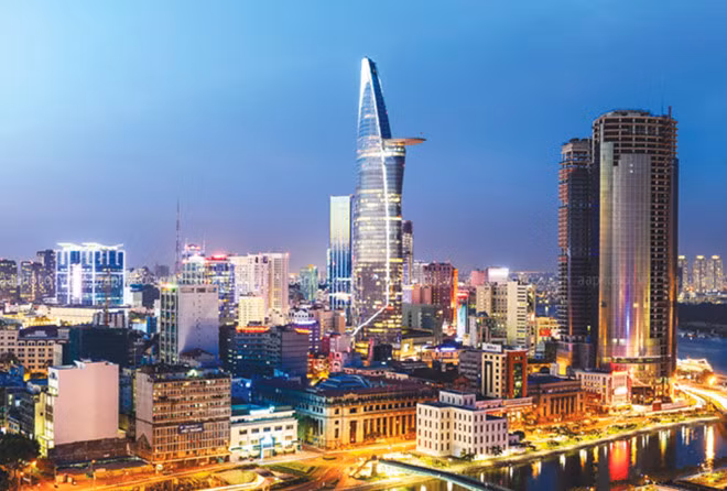 Cũng trong năm 2018, Lonely Planet - chuyên trang về hướng dẫn du lịch lớn nhất thế giới - công bố danh sách 10 điểm đến hấp dẫn nhất châu Á. TP HCM của Việt Nam được vinh danh ở hạng mục này.