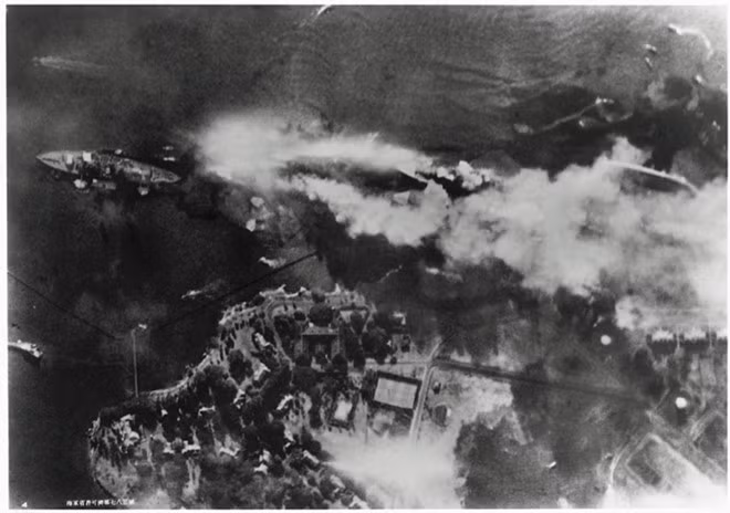 Nhật Bản cũng đánh chìm 4 thiết giáp hạm, 3 tàu tuần dương, 3 tàu khu trục và 1 tàu thả mìn và phá hủy 188 máy bay của Mỹ.