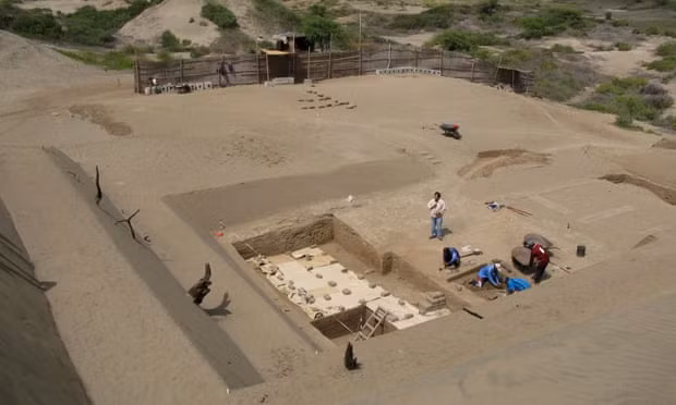 Các chuyên gia nhận định những đứa trẻ thuộc nền văn minh Chimu (1100 - 1470) bị người ta cố tình chặt cụt chân. Đây được cho là bằng chứng về việc những đứa trẻ bị đem làm vật tế thần.