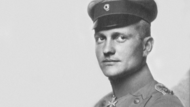 Cụ thể, "Nam tước đỏ" từng tiết lộ ông bắn bắn hạ UFO xuất hiện phía trên các chiến hào của Bỉ năm 1917.