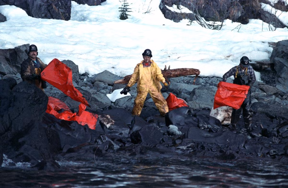 Khi ấy, Exxon kháng cáo vì cho rằng số tiền bồi thường trên quá nặng. Nếu trả đủ số tiền ấy thì công ty có thể lâm vào cảnh phá sản.