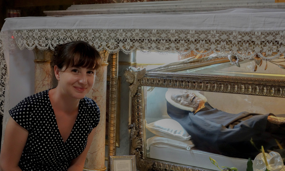 Đến năm 1984, Giáo hoàng John Paul II phong Thánh cho Paula Frassinetti.