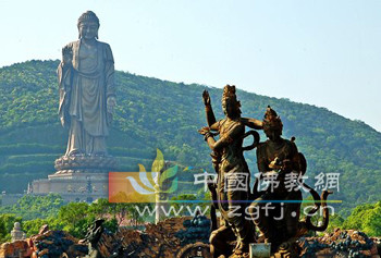 Bức tượng được chế tác bằng đồng, cao 88m. Trong đó phần thân cao 79m và đài sen cao 9m.