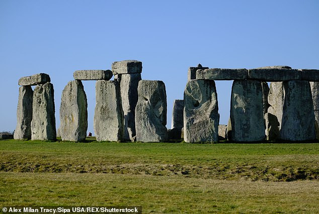 Lâu nay, bãi đá cổ Stonehenge ở Wiltshire, Salisbury, Vương quốc Anh trở thành chủ đề được giới khảo cổ và chuyên gia vô cùng quan tâm.