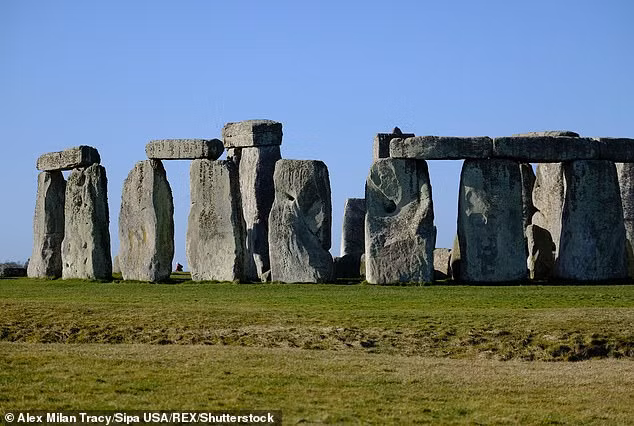 Lâu nay, bãi đá cổ Stonehenge ở Wiltshire, Salisbury, Vương quốc Anh trở thành chủ đề được giới khảo cổ và chuyên gia vô cùng quan tâm.