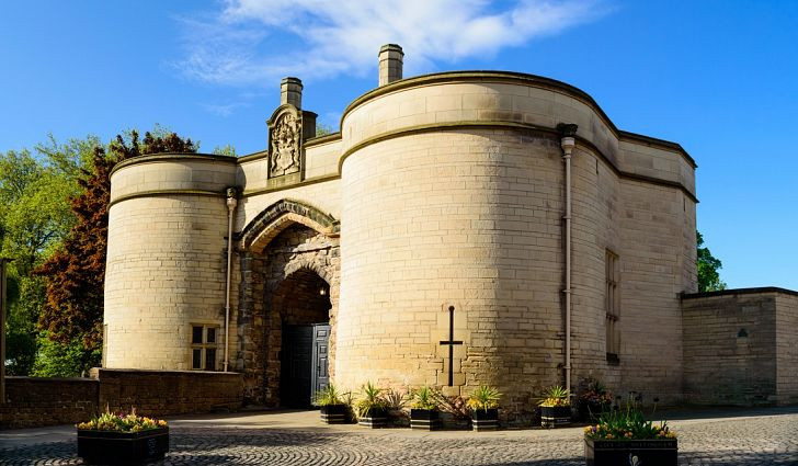 Là một trong những địa điểm nổi tiếng của Hoàng gia Anh, lâu đài Nottingham gắn liền với quá khứ "đen tối" của vua Edward II và hoàng hậu Isabella.