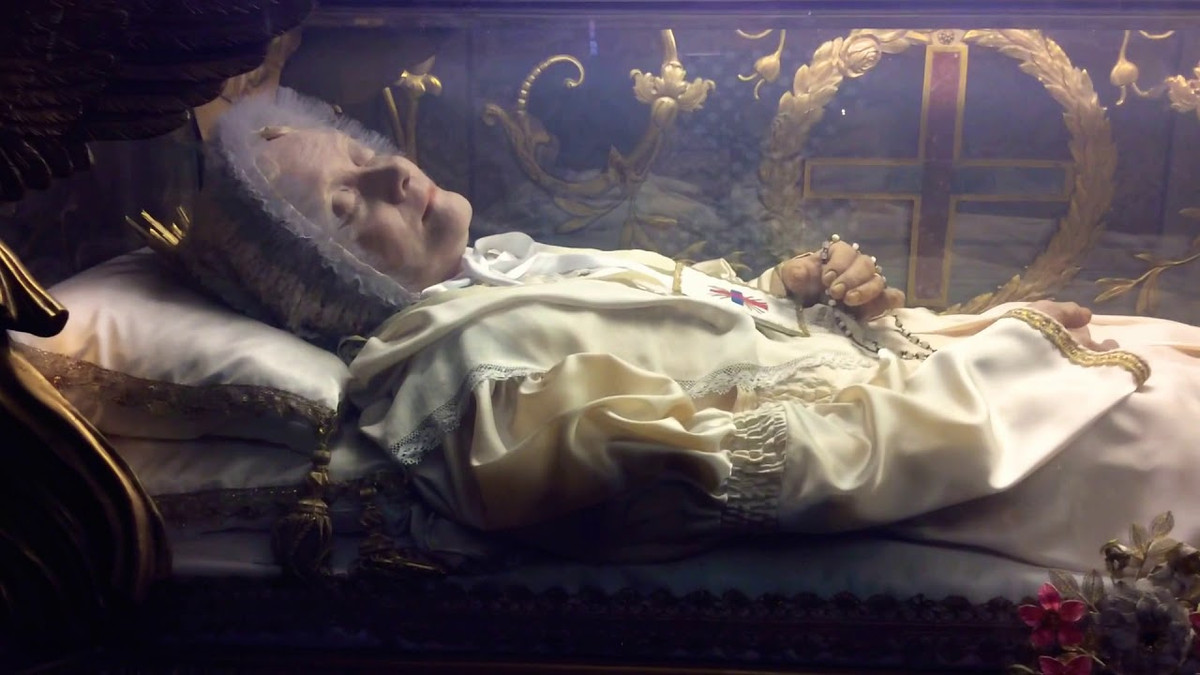 Do vậy, thi hài Anna Maria Taigi trở thành một trong những thi thể bất hoại tự nhiên nổi tiếng thế giới không trải qua quá trình ướp xác hay tẩm hóa chất để ngăn chặn quá trình phân hủy. Chính vì điều này, Giáo hoàng Benedict XV phong thánh cho bà vào năm 1920.