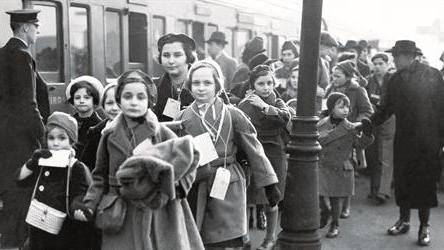 Kindertransport được biết đến rộng rãi là chiến dịch giải cứu trẻ em Do Thái ở Đức do một tổ chức từ thiện có trụ sở ở Anh thực hiện trước khi Chiến tranh thế giới 2 nổ ra.