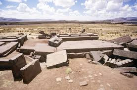 Điều khiến các chuyên gia càng bất ngờ hơn là những phiến đá tạo nên Puma Punku được điêu khắc vô cùng tinh xảo, vuông góc và bề mặt nhẵn mịn đến khó tin.