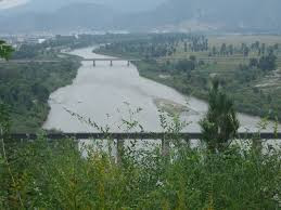 Trong số các nước, chính quyền Bình Nhưỡng ra lệnh cho lính biên phòng nước này canh gác hết sức nghiêm ngặt dọc biên giới Trung - Triều.