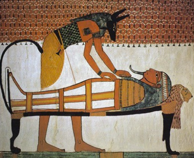 Theo quan niệm của người Ai Cập cổ đại, chết không phải là dấu chấm hết cho cuộc đời của một con người. Cái chết chỉ là sự chuyển tiếp cuộc sống của một người từ thế giới trần tục sang thế giới vĩnh hằng của các vị thần.