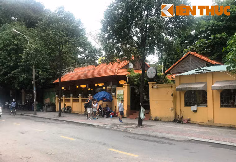 Tuyến đường Nguyễn Văn Chiêm đang được ngành chức năng quận 1 chỉnh trang để chính thức tổ chức kinh doanh khu ẩm thực thí điểm vào ngày 28/8 tới.