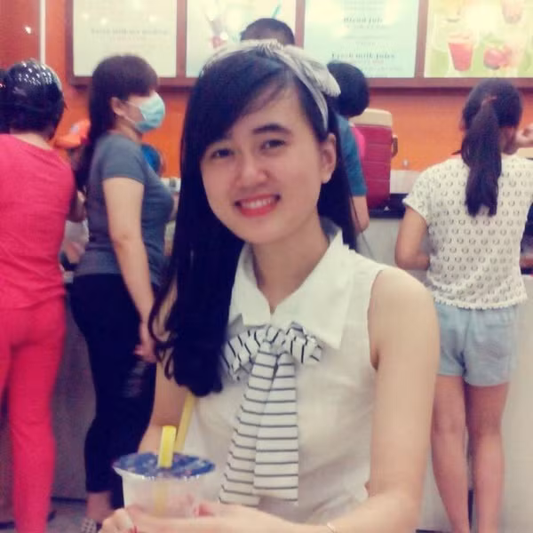 Trong hoàn cảnh tập luyện khó khăn, vất vả, Nguyệt Hằng và nhiều nữ chiến sĩ khác đã cùng nhau vượt qua, giữ mãi nụ cười trên môi.