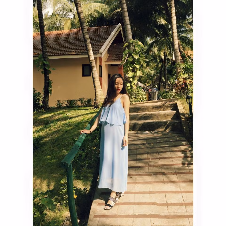 Cộng thêm với những hiểu biết về chăm sóc sức khoẻ, nhan sắc của bà mẹ hai con xinh đẹp hiện tại khiến nhiều cô gái ở độ tuổi 18-20, dù chưa sinh con nhưng vẫn phải ghen tị.