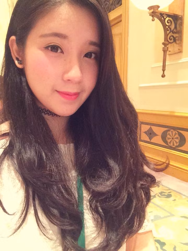 Việc giành được học bổng của các trường đại học ở nước ngoài hoàn toàn không phải là điều dễ dàng với các du học sinh nói chung và các bạn Việt Nam nói riêng. Vì vậy, thành tính của Kim Chi dễ khiến nhiều bạn trẻ khác phải trầm trồ thán phục.