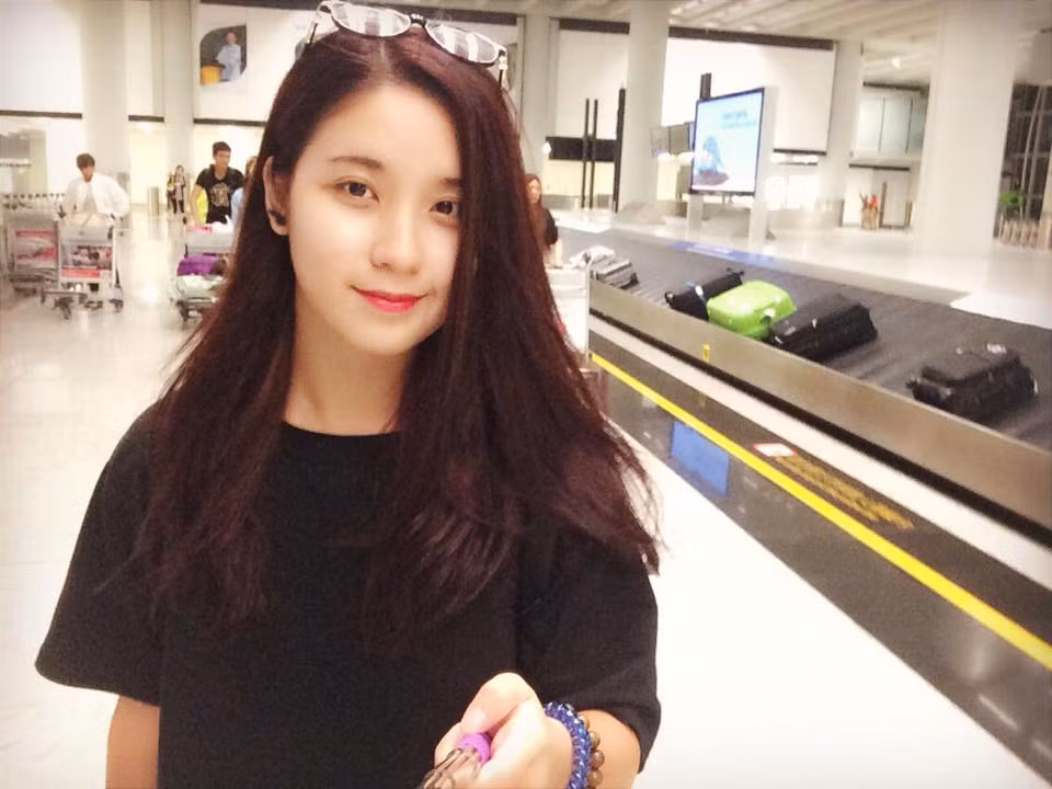 Học bổng của Kim Chi giành được tương đương khoảng 1 tỷ đồng… đó là phần thưởng quý giá, là thành quả xứng đáng với những công sức, đam mê mà cô bạn đến từ Hà Nội bỏ ra trong suốt một khoảng thời gian dài.