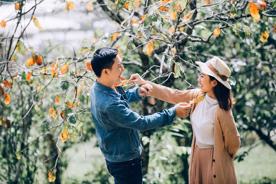 Chuyến đi gần đây nhất của cả hai đó là dịp sinh nhật Trang, cả hai quyết định đến Singapore - nơi cô nàng đã học tập trước đây. Tại đó Xuân Tiến đã nói lời cầu hôn và cả hai sẽ tổ chức đám cưới trong thời gian tới.