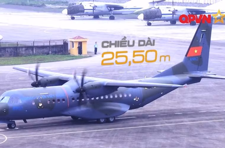 Tính tới thời điểm hiện tại, toàn bộ 3 máy bay C-295M đã được bàn giao cho KQND Việt Nam, trang bị chính thức vào Lữ đoàn không quân vận tải 918.