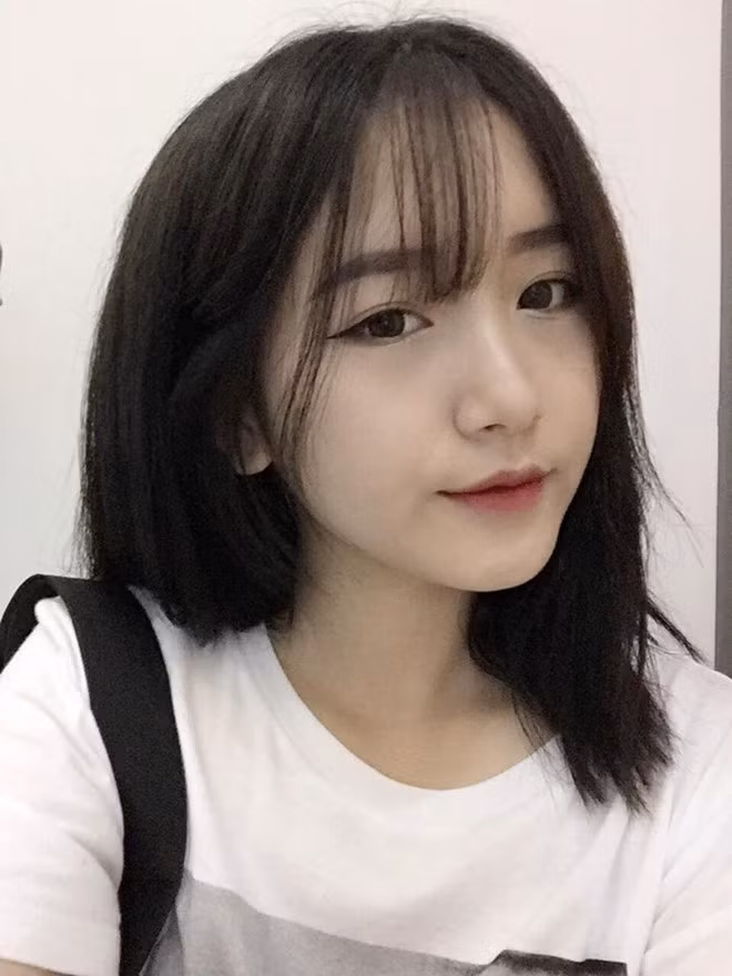 Có sở thích trang điểm, cô bạn đến từ Nha Trang thường xuyên luyện tập "make up" từ khi còn là học sinh cấp hai.