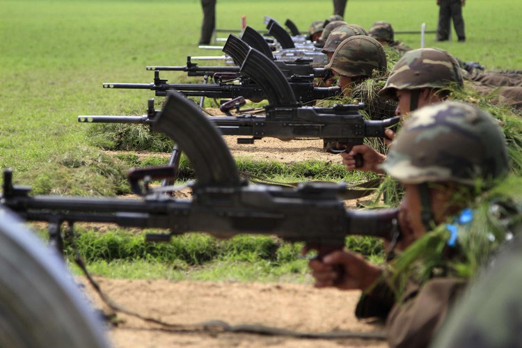 Chiều dài của Type-73 là 1.190mm, chiều dài nòng 608mm.