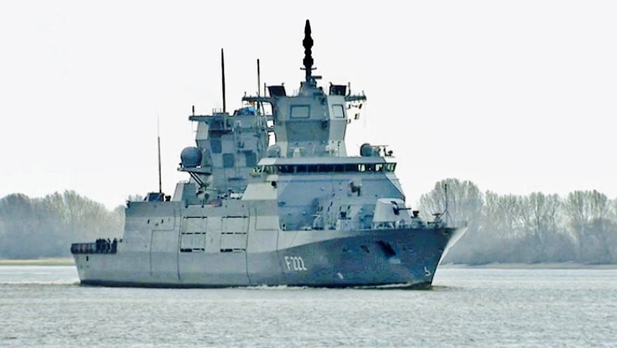 Ngoài chiếc Baden-Württemberg (F222) đã hoạt động từ năm 2019 và Nordrein-Westfalen (F223) vừa chính thức vào biên chế thì hai chiếc còn lại thuộc lớp F125 là Sachsen-Anhalt (F224) cùng Rheinland-Pfalz (F225) sẽ lần lượt bàn giao cuối năm 2020 và 2021.