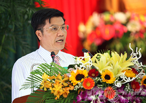 Ông Ngô Quang Vinh, Giám đốc Sở VH-TT-DL Đà Nẵng trả lời chất vấn của đại biểu.