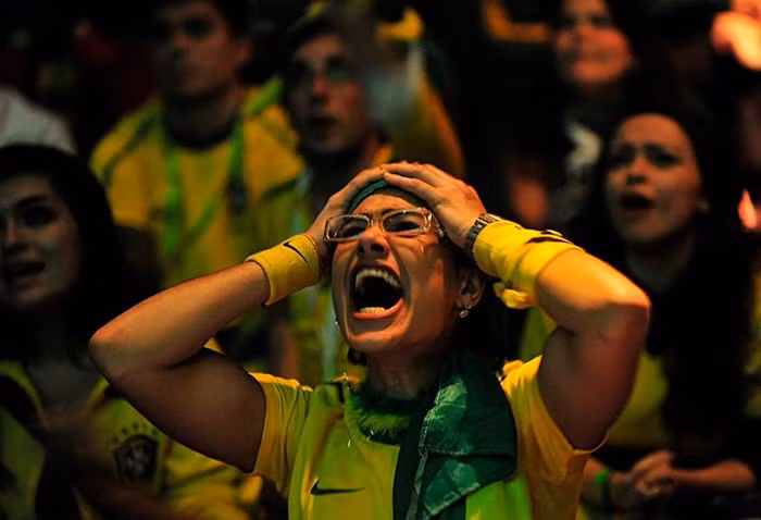 Brazil hiện nợ khoảng 128% GDP, trong hơn bảy năm qua tăng nợ khoảng 27 điểm cơ bản, xếp thứ 34. Xếp ngay sau, thứ 35 là Ấn Độ, với nợ trên GDP là 120%. không tăng điểm nợ nào trong suốt 7 năm qua.