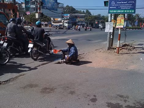 Nhung chieu gia dang benh hoan de xin tien o Bien Hoa-Hinh-4