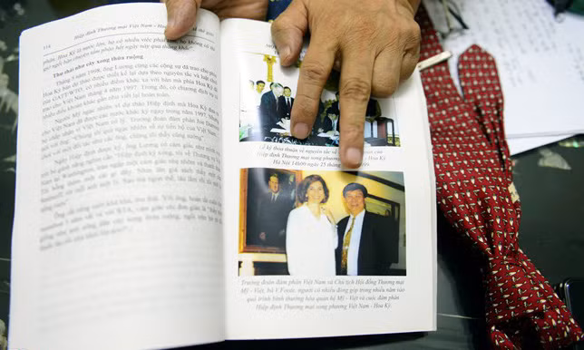 Mỗi lần đến Mỹ, khi bước vào phòng, ông Lương luôn thấy trên bàn một bình hoa đẹp nhất của mùa đó ở xứ sở cờ hoa, kèm tấm danh thiếp của bà Foote. Ông Lương cũng khoe bức ảnh chụp chung với bà Foote tại Lầu Năm góc Bộ Quốc phòng Mỹ.