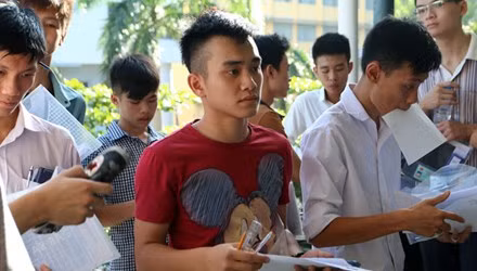 Cac truong dai hoc top dau xet tuyen the nao?