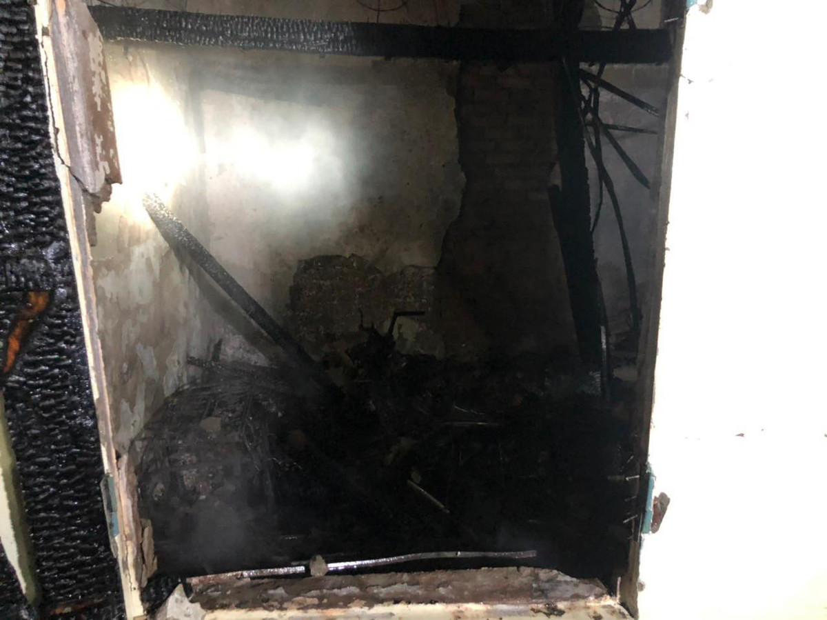 Trong quá trình tìm kiếm các nạn nhân mắc kẹt, lực lượng chức năng phát hiện anh H. và chị T. đã tử vong trong nhà trọ. Tuy nhiên, qua khám nghiệm hiện trường đã phát hiện thêm thi thể thứ 3 tên Phạm Duy H. (SN 1994 ở Hòa Bình) 