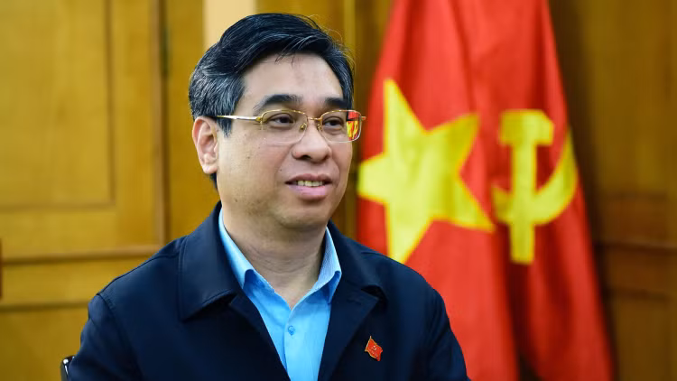 Đến 2/2008, ông là Ủy viên Ban Thường vụ Trung ương Đoàn khóa IX, Phó Chủ tịch Thường trực Trung ương Hội Liên hiệp Thanh niên Việt Nam khóa V (2005-2010). Từ tháng 4/2010 đến tháng 1/2013, ông là Chủ tịch Trung ương Hội Liên hiệp Thanh niên Việt Nam khóa VI (2010-2015). 