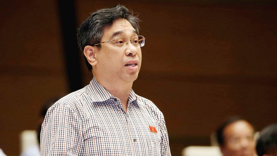 Quá trình công tác của ông Nguyễn Phước Lộc bắt đầu từ phong trào Đoàn, giữ các chức vụ Phó bí thư, rồi Bí thư Quận đoàn quận 5 trong giai đoạn 1996-2000.