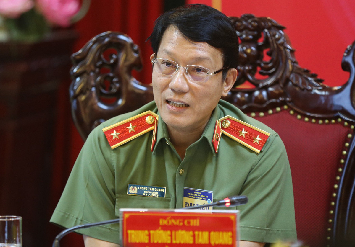 Tháng 10/2017, ông làm Chánh văn phòng Bộ Công an. 