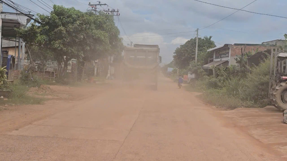 Dak Lak: Xe cho khoang san co dau hieu qua tai, gay o nhiem-Hinh-7