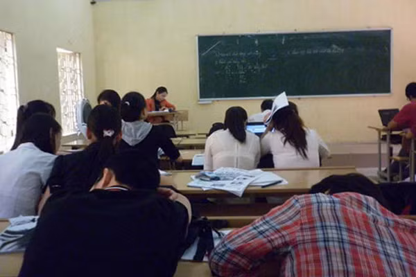 Tranh thủ ngủ được lúc nào thì hay lúc ấy.