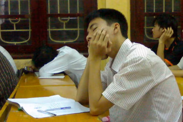 Ngủ cũng phải làm thế nào tạo dáng đẹp nhất.