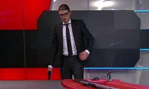 Ha Lan: Mang sung vao phong ghi hinh doi len song