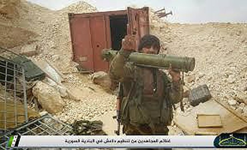 Đây là loại vũ khí do đặc nhiệm Nga sử dụng tại chiến trường này, tuy vậy việc liên tục xuất hiện trong tay các phiến quân gây nên những đồn đoán về nguồn gốc của chúng.